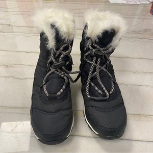 Sorel Whitney Toddler size 1 Snow Boots